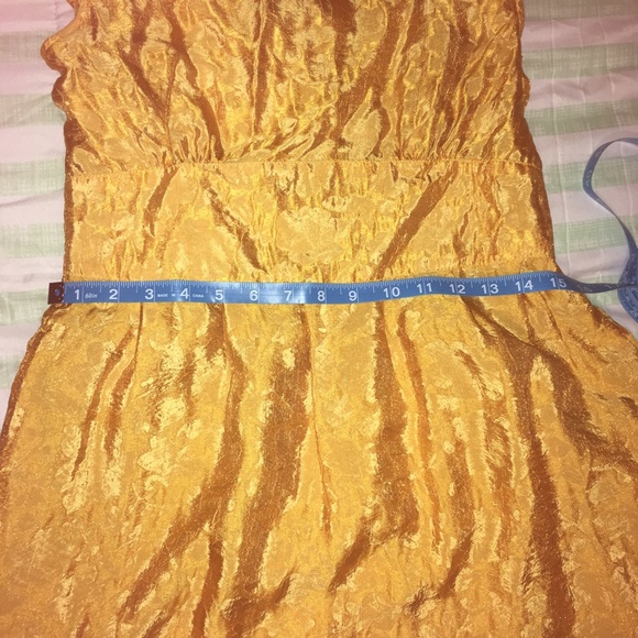 TULLE Dress - Picture 4 of 6